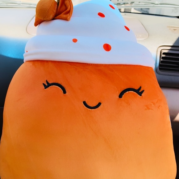 Kendla squishmellow - Picture 2 of 2